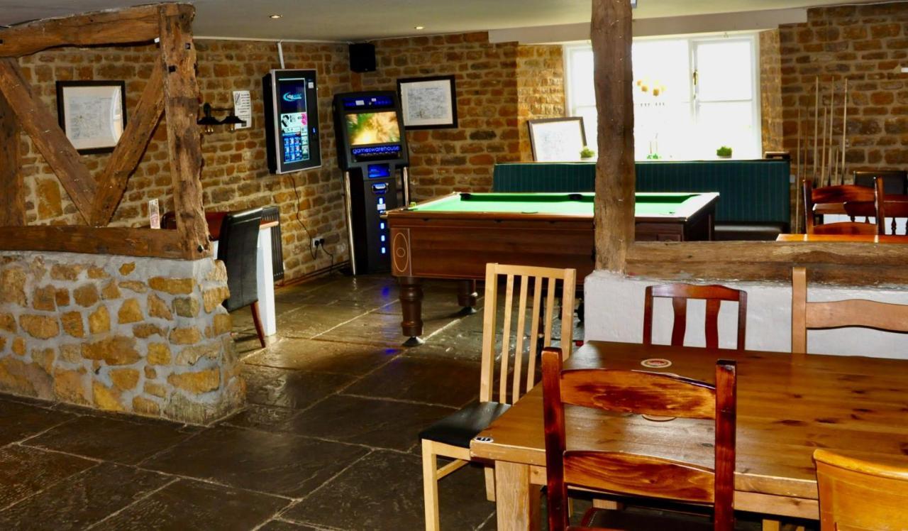The Hollybush Inn And B&B Priors Marston Ngoại thất bức ảnh