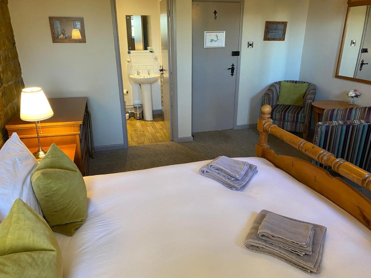 The Hollybush Inn And B&B Priors Marston Ngoại thất bức ảnh