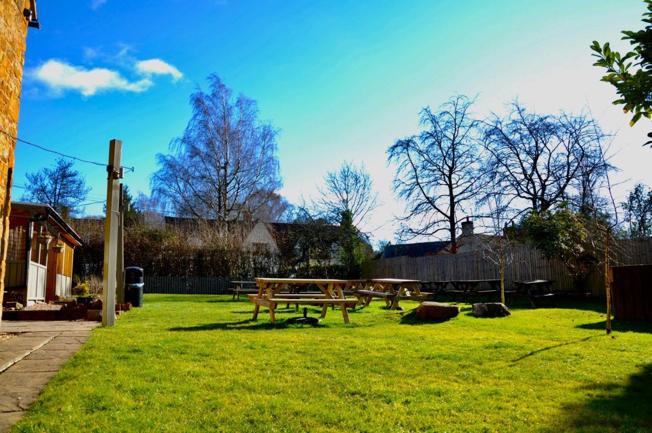 The Hollybush Inn And B&B Priors Marston Ngoại thất bức ảnh