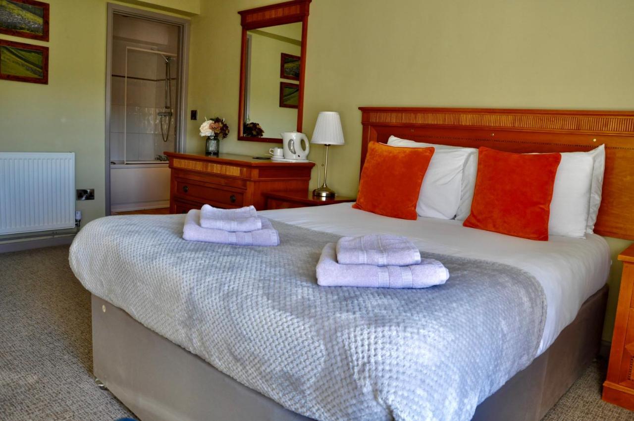 The Hollybush Inn And B&B Priors Marston Ngoại thất bức ảnh