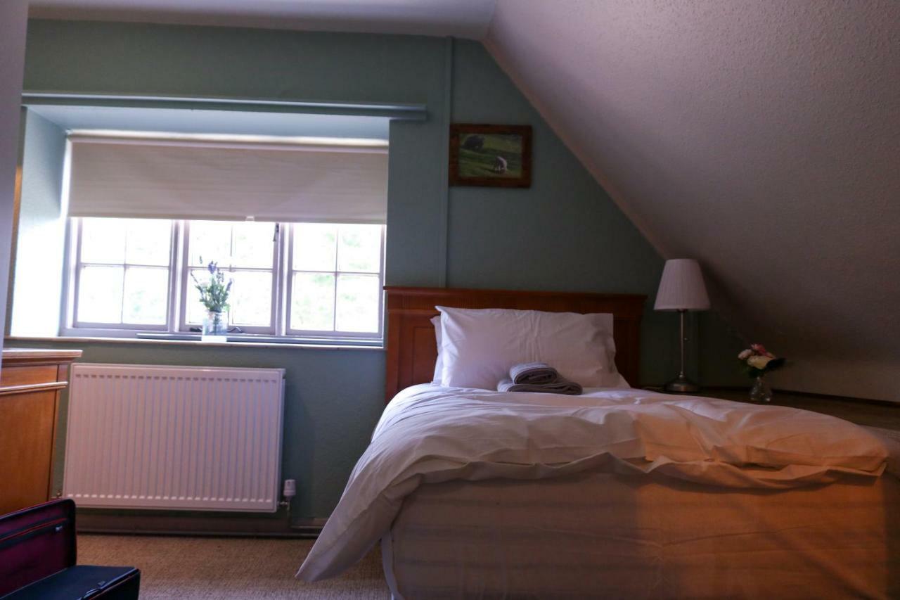 The Hollybush Inn And B&B Priors Marston Ngoại thất bức ảnh