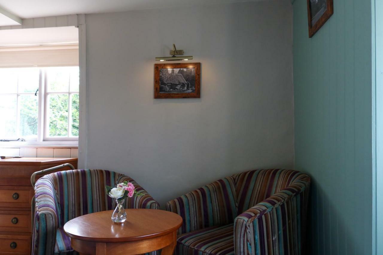The Hollybush Inn And B&B Priors Marston Ngoại thất bức ảnh
