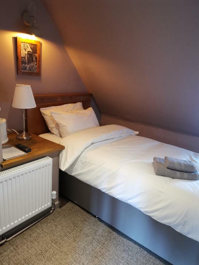 The Hollybush Inn And B&B Priors Marston Ngoại thất bức ảnh