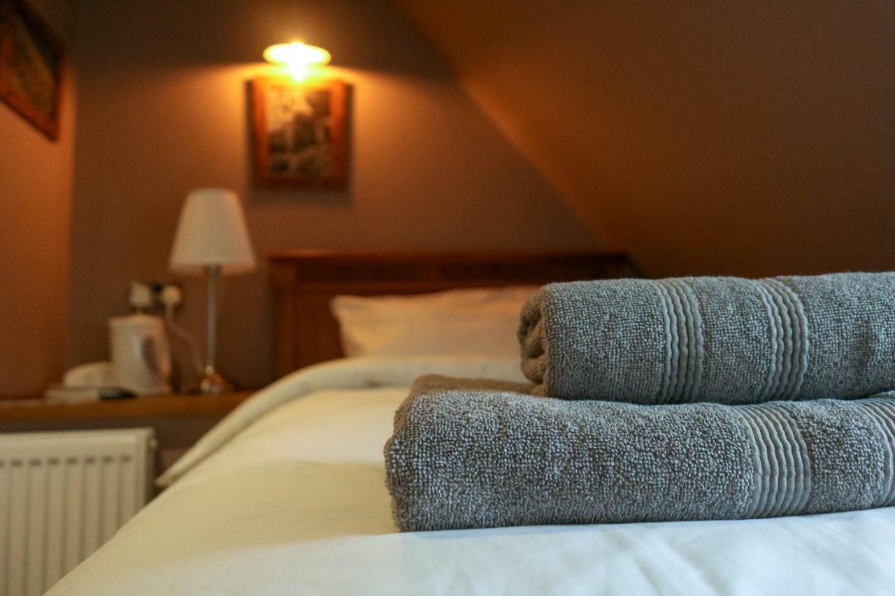 The Hollybush Inn And B&B Priors Marston Ngoại thất bức ảnh
